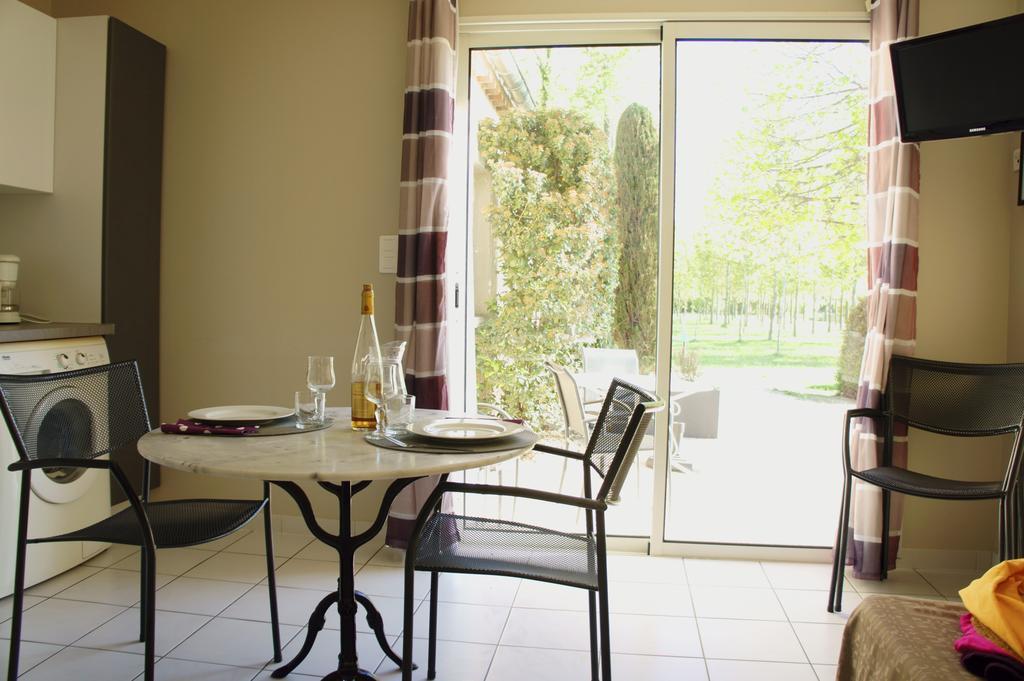 Residence Les Peupliers Loriol-du-Comtat Ngoại thất bức ảnh